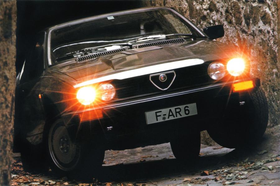  Alfa Romeo GTV 6 2.5 (116) 1980 года  (WW) (фото 11 из 18)